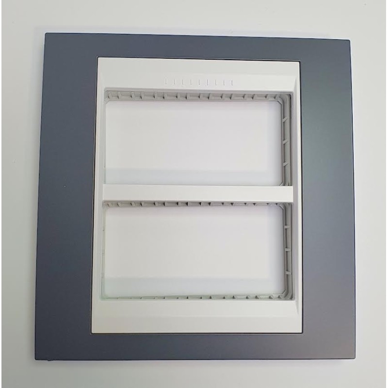 MARCO CENTRALIZACION 2X4 UNICA TOP  GRIS PIZARRA POLAR