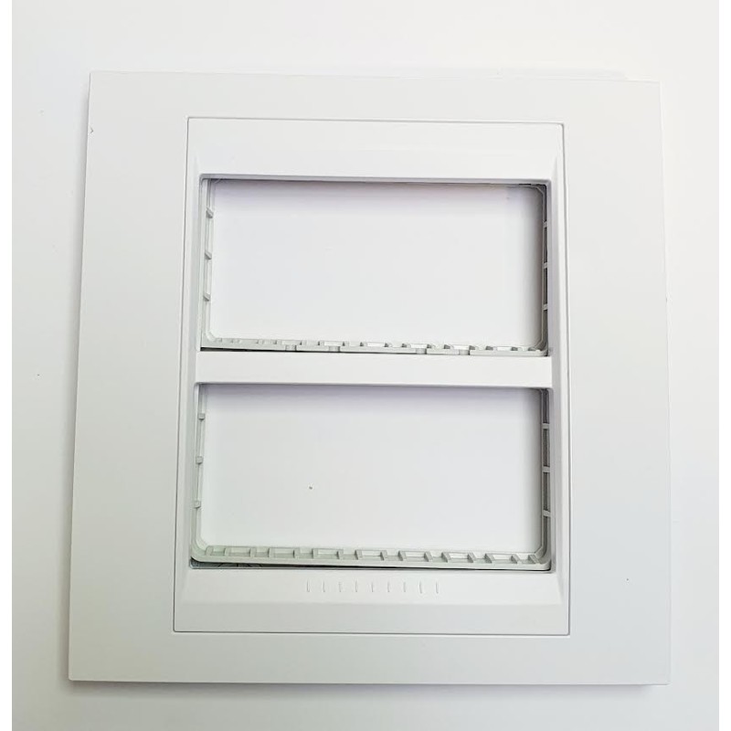 MARCO CENTRALIZACION 2X4 UNICA  POLAR UNICA SCHNEIDER