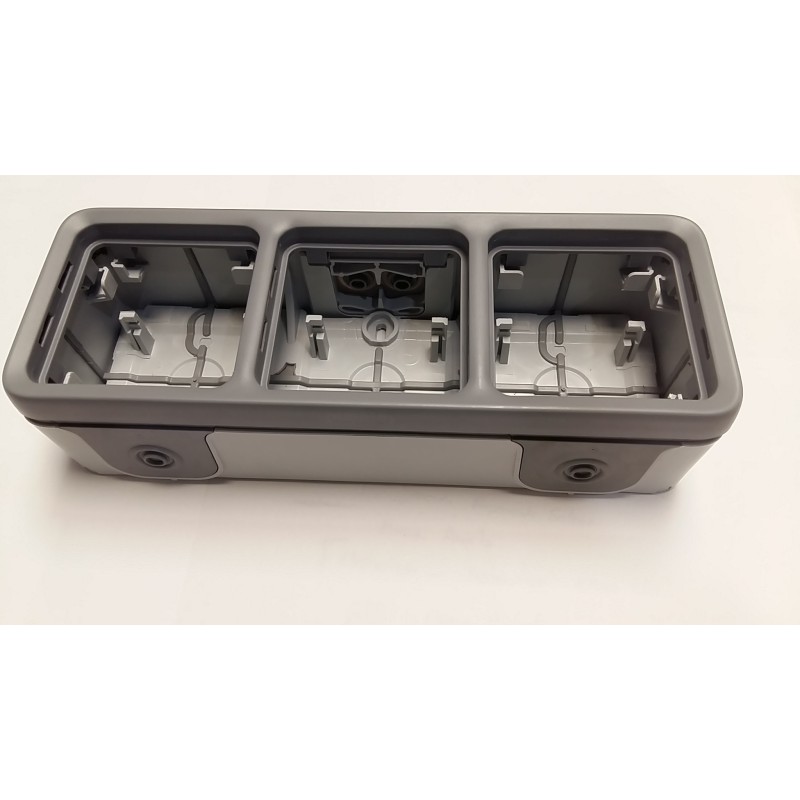 CAJA ESTANCA 3 ELEMENTOS Plexo Legrand 69680