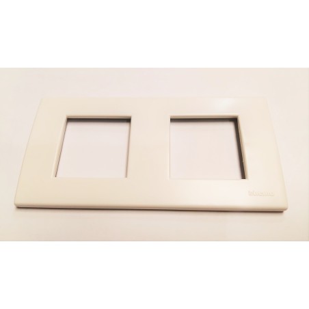 PLACA BTICINO LIGHT 2+2 MODULOS blanco