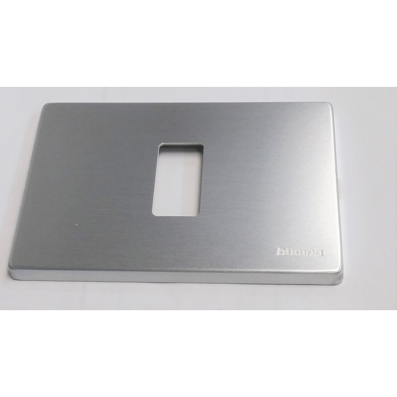 PLACA 4 MECANISMOS ALUMINIO BTICINO MAGIC